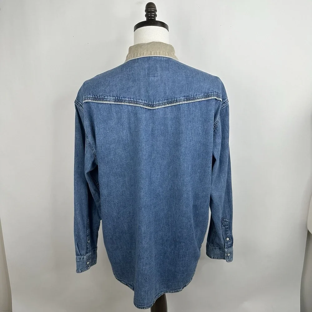 Men's GAP NWT Pearl Snap Denim Shirt XL Medium Wash Corduroy Collar Long‎ Sleeve